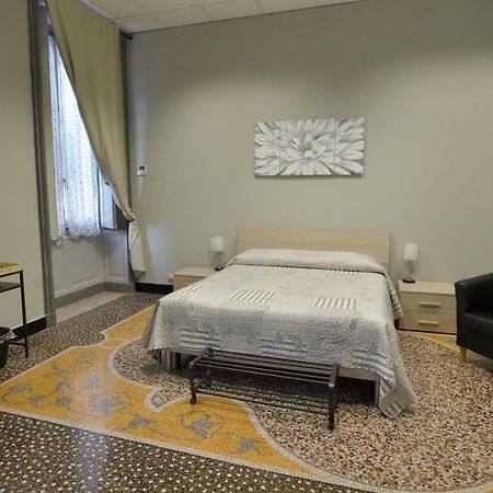 Check-Inn Rooms Genova Centro Zewnętrze zdjęcie