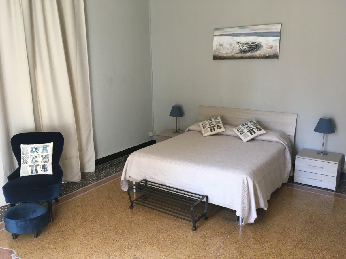 Check-Inn Rooms Genova Centro Zewnętrze zdjęcie