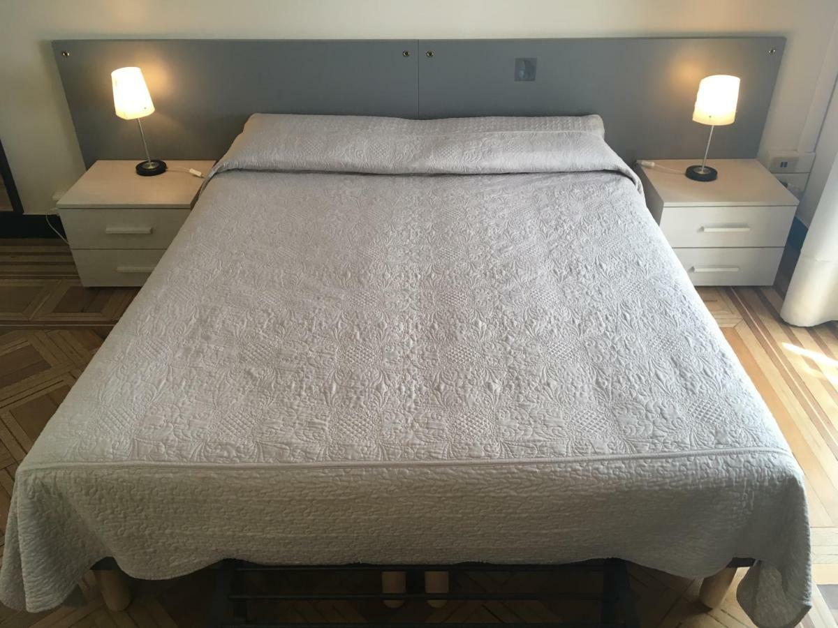 Check-Inn Rooms Genova Centro Zewnętrze zdjęcie