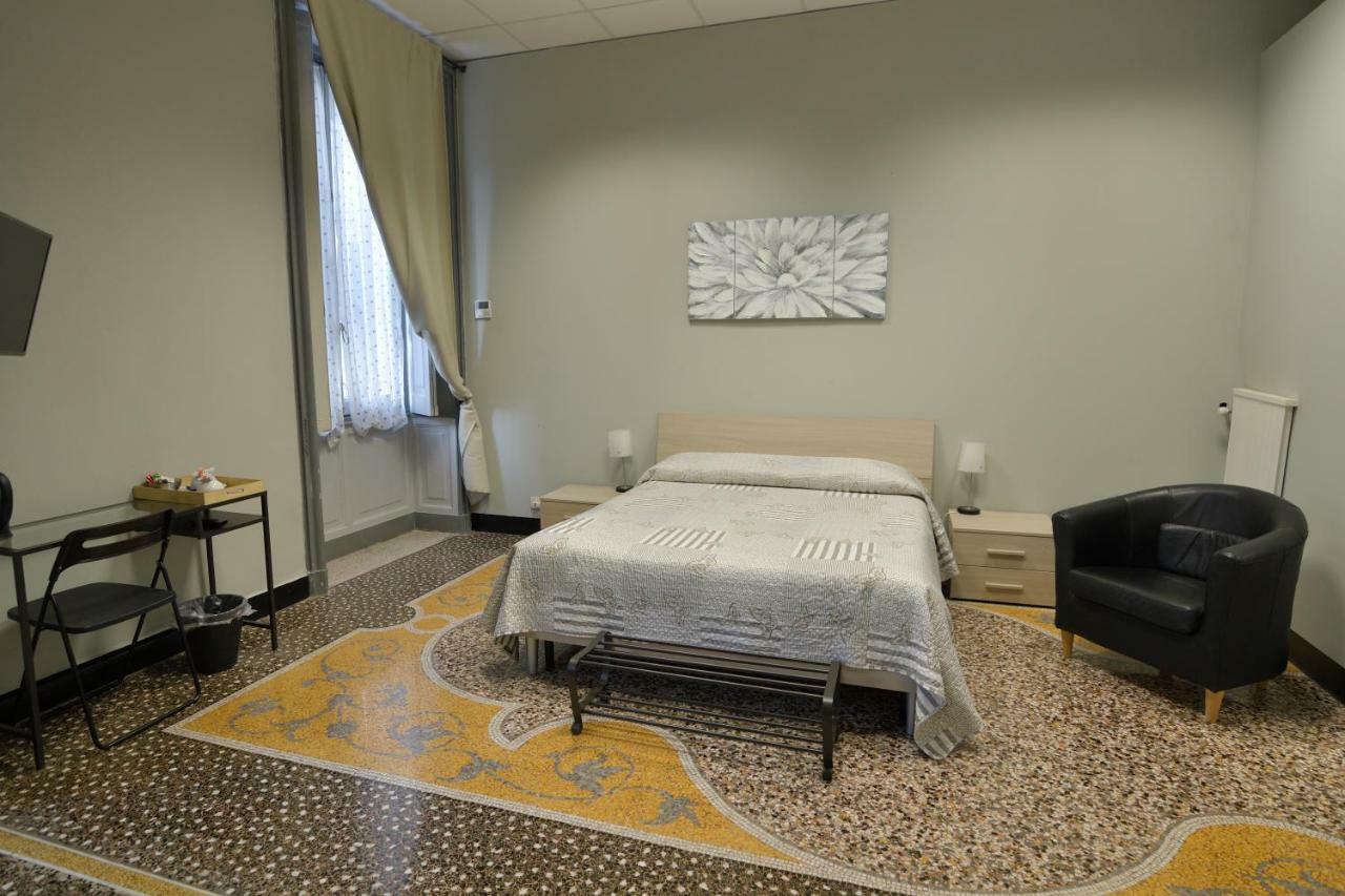 Check-Inn Rooms Genova Centro Zewnętrze zdjęcie