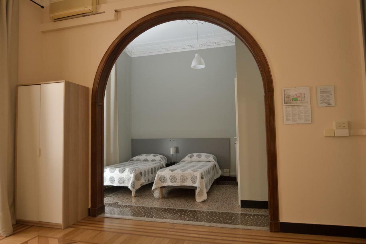 Check-Inn Rooms Genova Centro Zewnętrze zdjęcie
