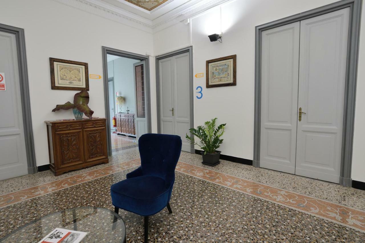 Check-Inn Rooms Genova Centro Zewnętrze zdjęcie