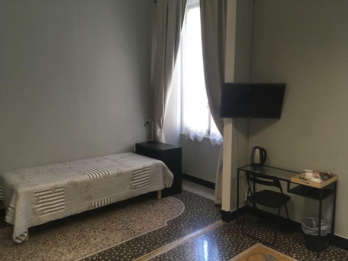 Check-Inn Rooms Genova Centro Zewnętrze zdjęcie